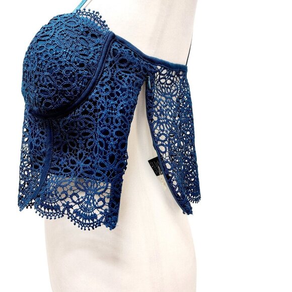 Iris Navy Blue Crochet Lace Crop Top  Adjustable Straps Scalloped Hem Size L - Picture 8 of 8